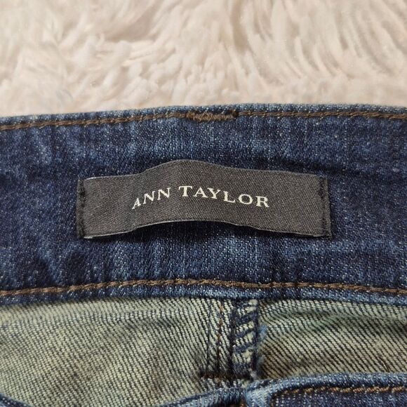 NWOT Ann Taylor The Slim Curvy Fit Dark Wash Jeans Womens Size 16. - Picture 2 of 10